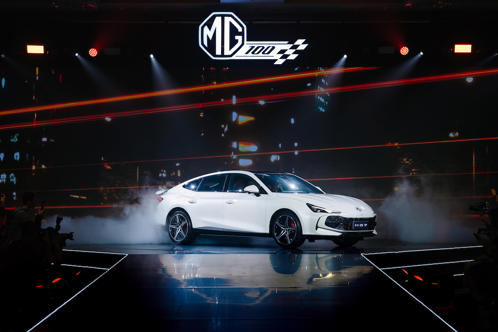 Mẫu xe MG7 giá từ 738 triệu đồng, cạnh tranh phân khúc sedan cỡ D