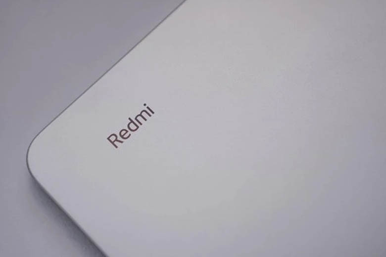 Redmi sắp ra mắt bộ sạc nhanh 300W đầu tiên trên thế giới