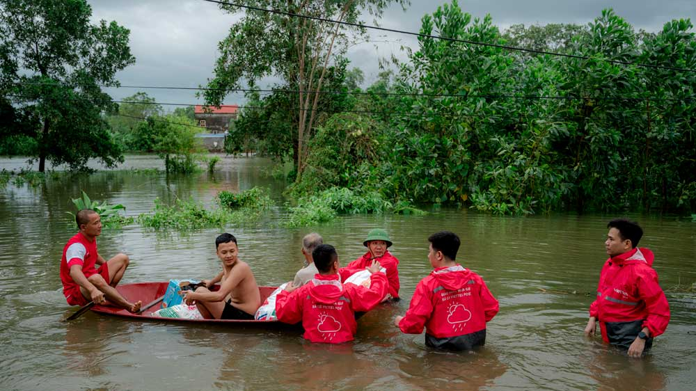 Viettel Post tích cực triển khai công tác cứu trợ vùng lũ