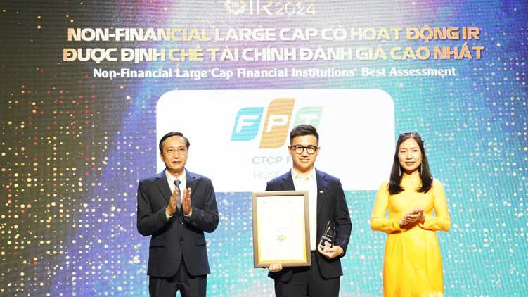 IR Awards 2024: Nhà đầu tư và định chế tài chính đánh giá cao FPT