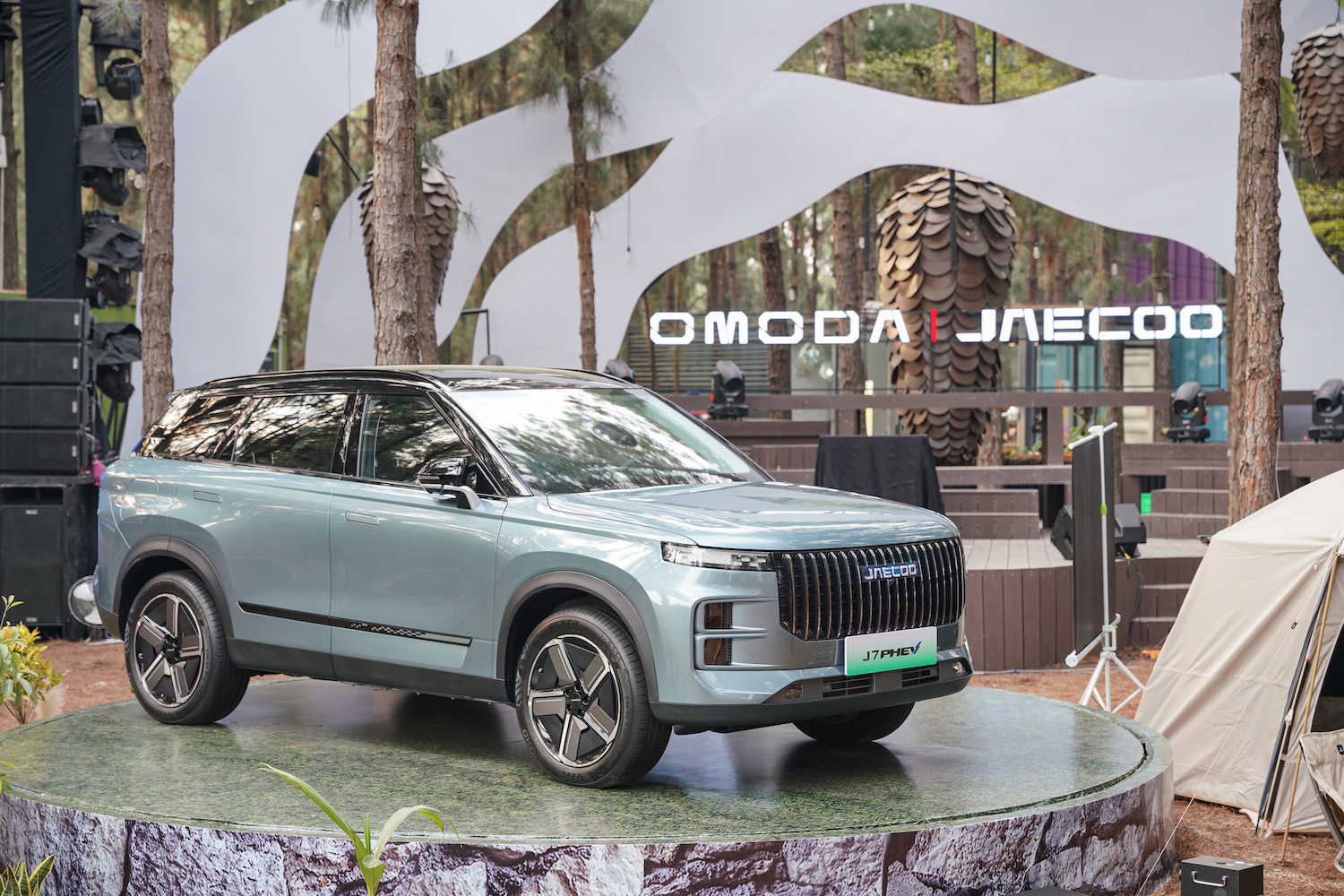 Jaecoo J7 ra mắt tại Việt Nam, phiên bản plug-in hybrid giá 999 triệu đồng