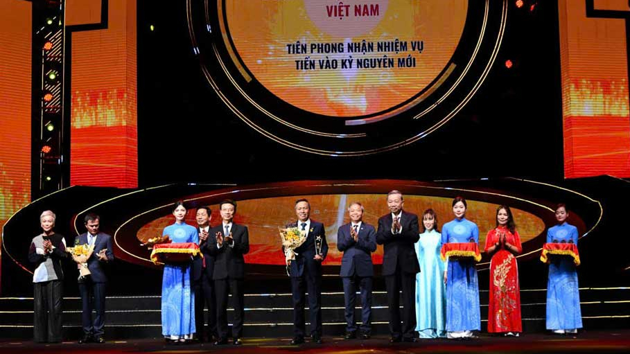 VNPT "gặt hái" 1 cúp Vàng và 3 cúp Đồng giải thưởng Make in Việt Nam
