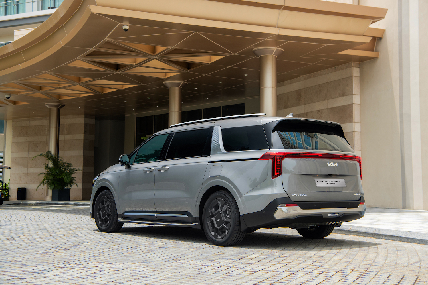 Kia Carnival Hybrid 
