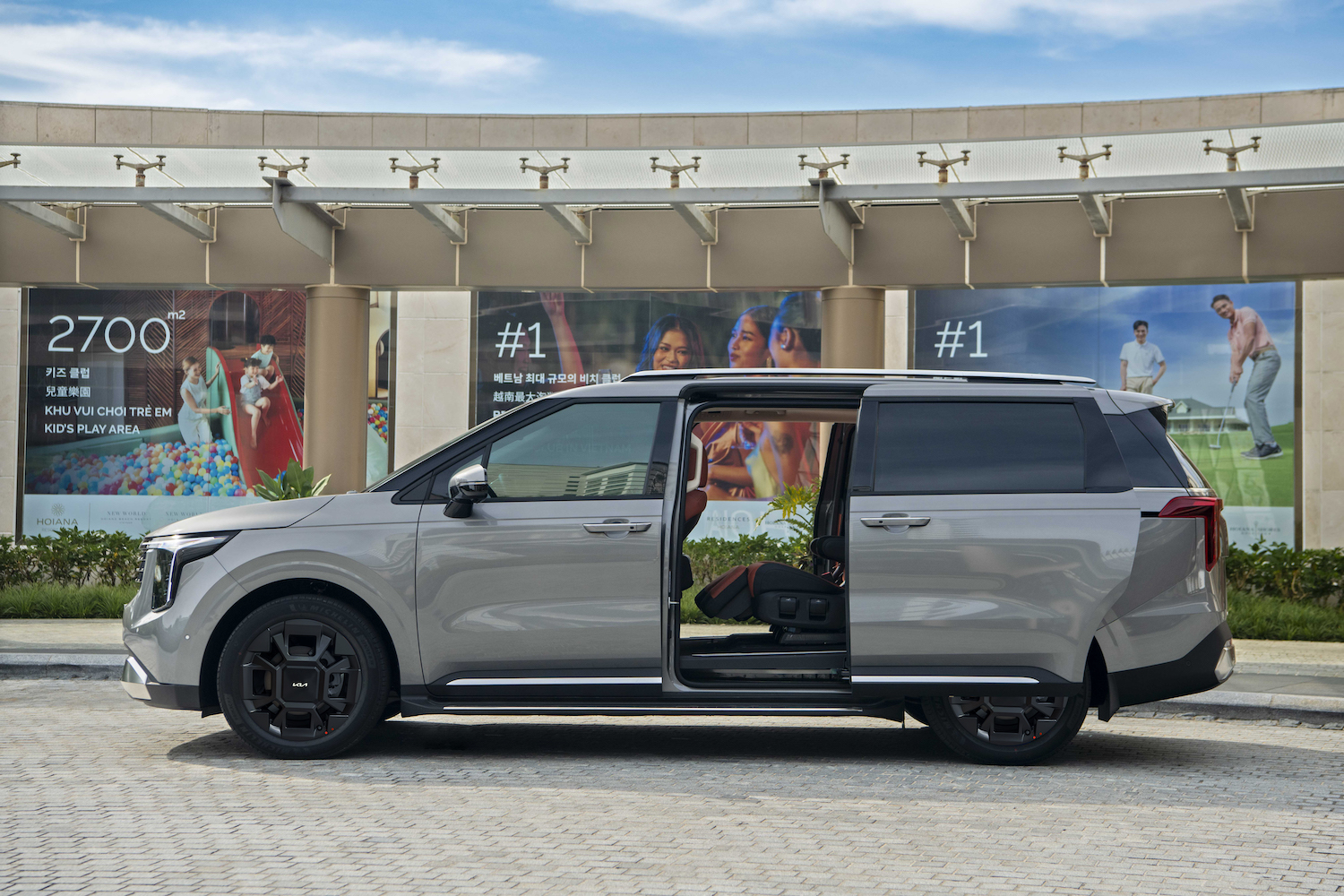 Kia Carnival Hybrid 