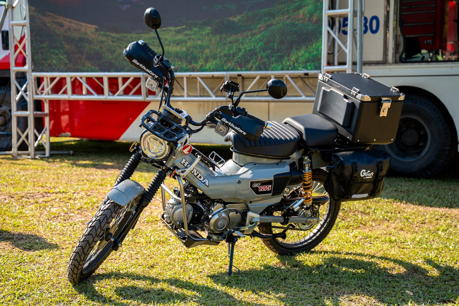Cận cảnh mẫu xe cub địa hình Honda CT125 giá 87,4 triệu đồng