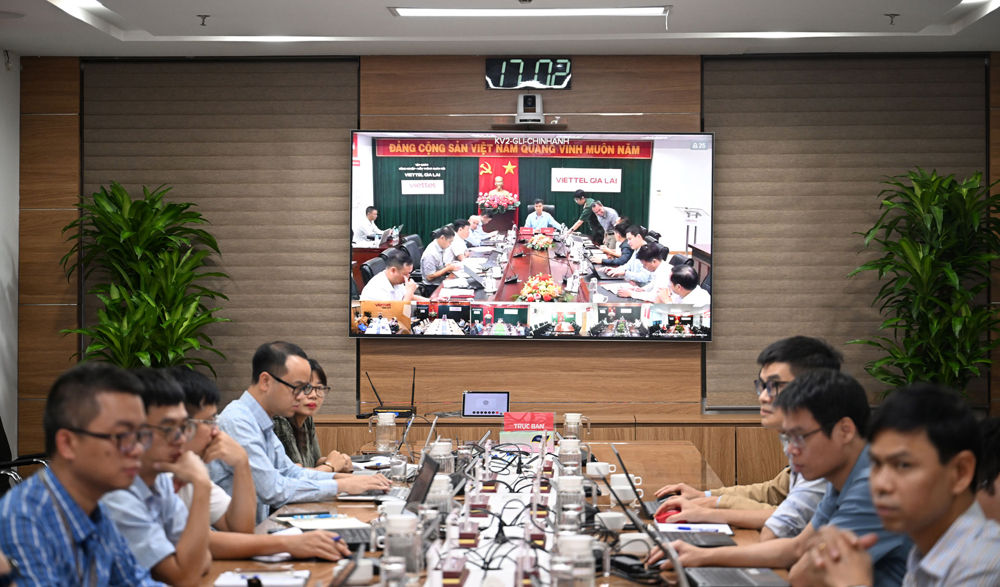 Viettel kích hoạt hệ thống ứng phó bão số 13 tại khu vực miền Trung và Tây Nguyên