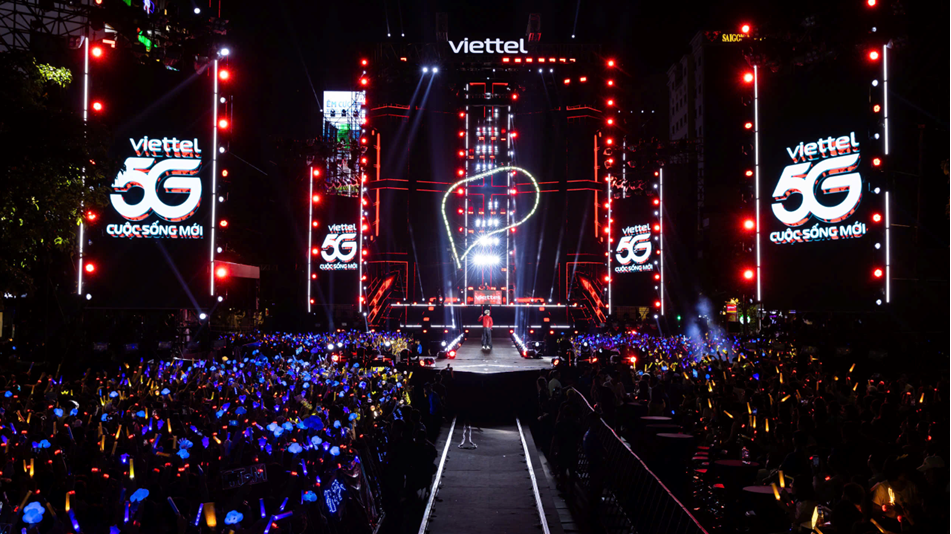 Y-FEST 2025: Hai sân khấu đồng điệu “hòa nhịp thấu cảm”