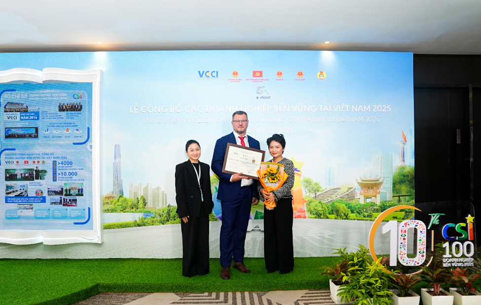 Home Credit lọt Top 10 Doanh nghiệp Bền vững tiêu biểu thuộc lĩnh vực Thương mại - Dịch vụ