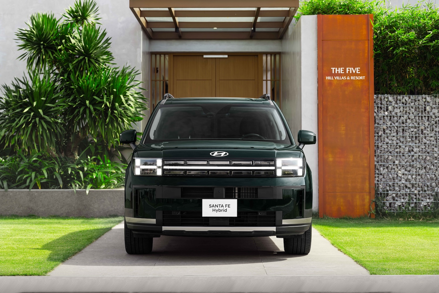 Hyundai Santa Fe Hybrid