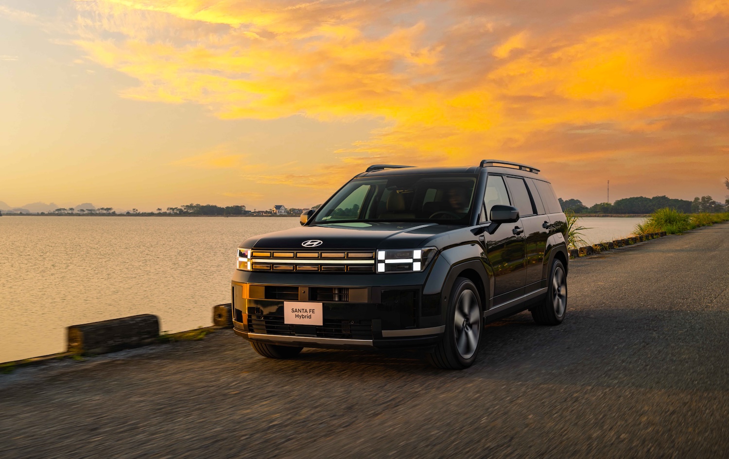 Hyundai Santa Fe Hybrid