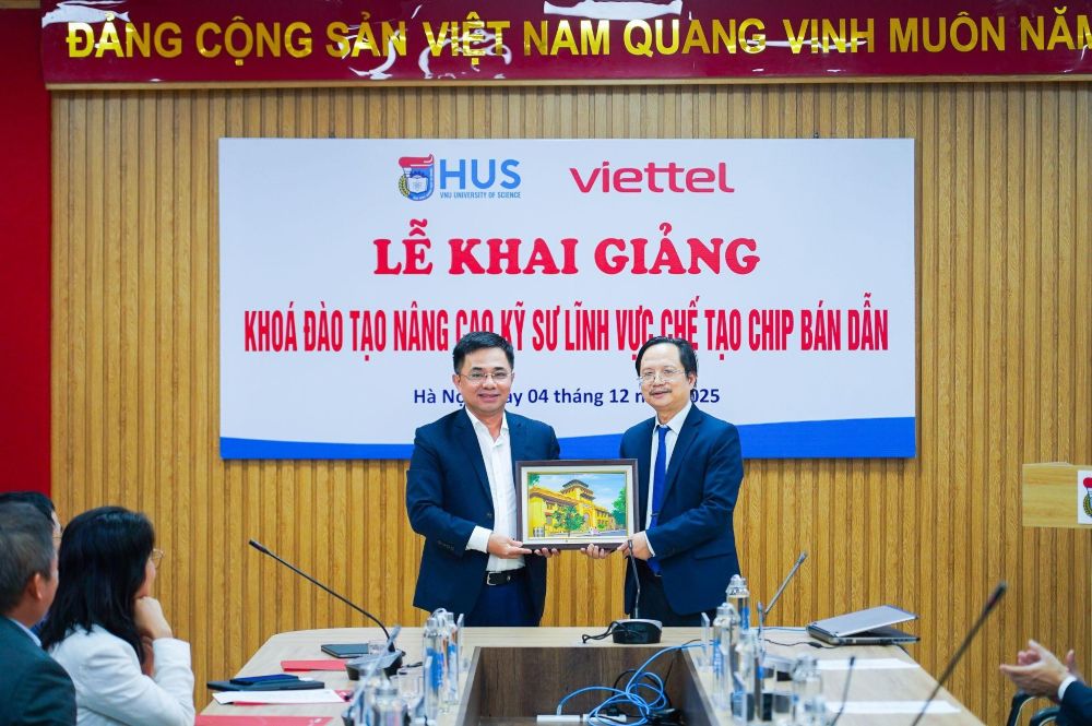 Viettel khởi động chương trình đào tạo kỹ sư chế tạo chip bán dẫn