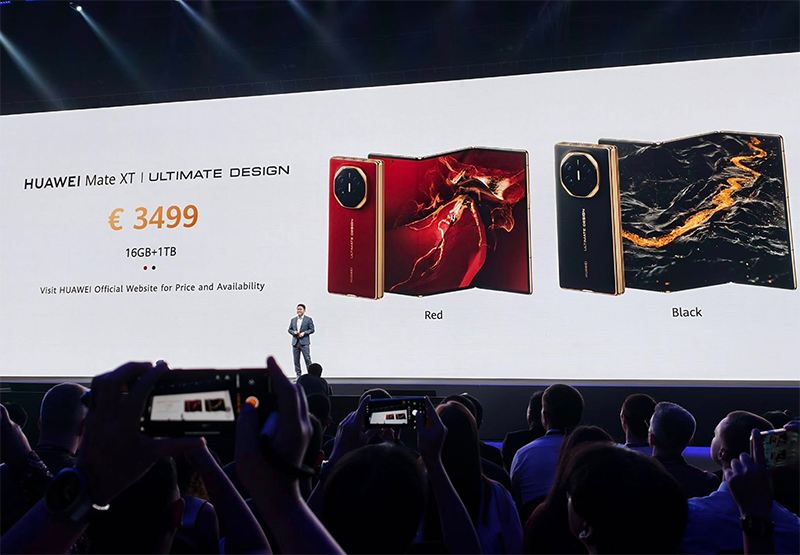 Huawei Mate XT | Ultimate Design ra mắt trên toàn cầu