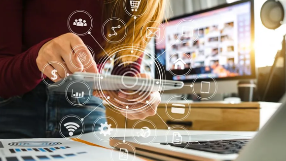 Ứng dụng công nghệ số trong tiếp nhận, xử lý văn bản quy phạm pháp luật