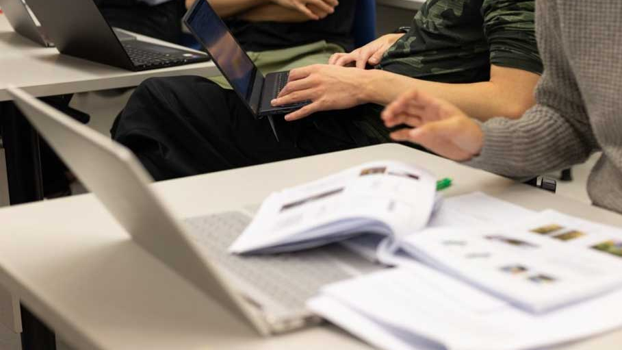 Bộ GD&ĐT ban hành quy định Khung năng lực số cho người học