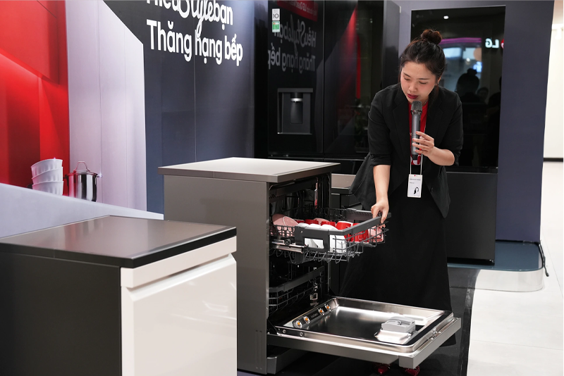LG ra mắt phiên bản mới của máy rửa chén QuadWash TrueSteam