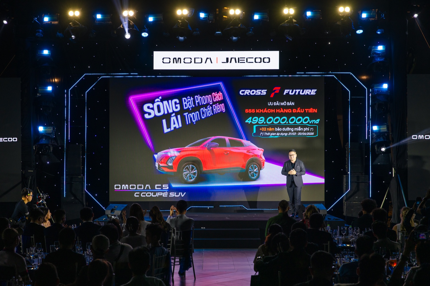 Omoda C5 Luxury công bố giá 
