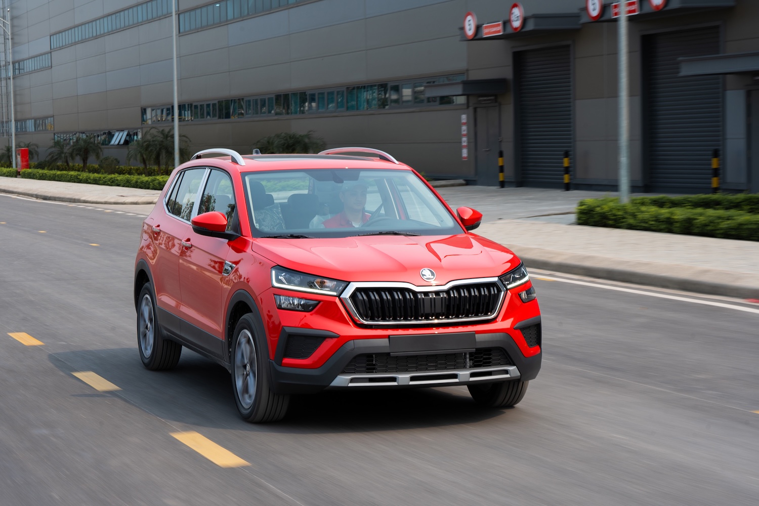 Chiếc Skoda Kushaq lắp ráp đầu tiên ở Việt Nam xuất xưởng