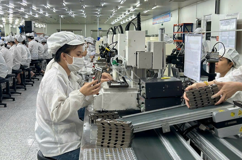 Việt Nam đang nổi lên như một điểm đến hấp dẫn cho các nhà đầu tư trong lĩnh vực khoa học công nghệ. 