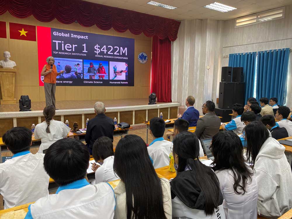 Các chương trình STEM tiên tiến tại Đại học top đầu của Mỹ mời gọi SV Việt Nam