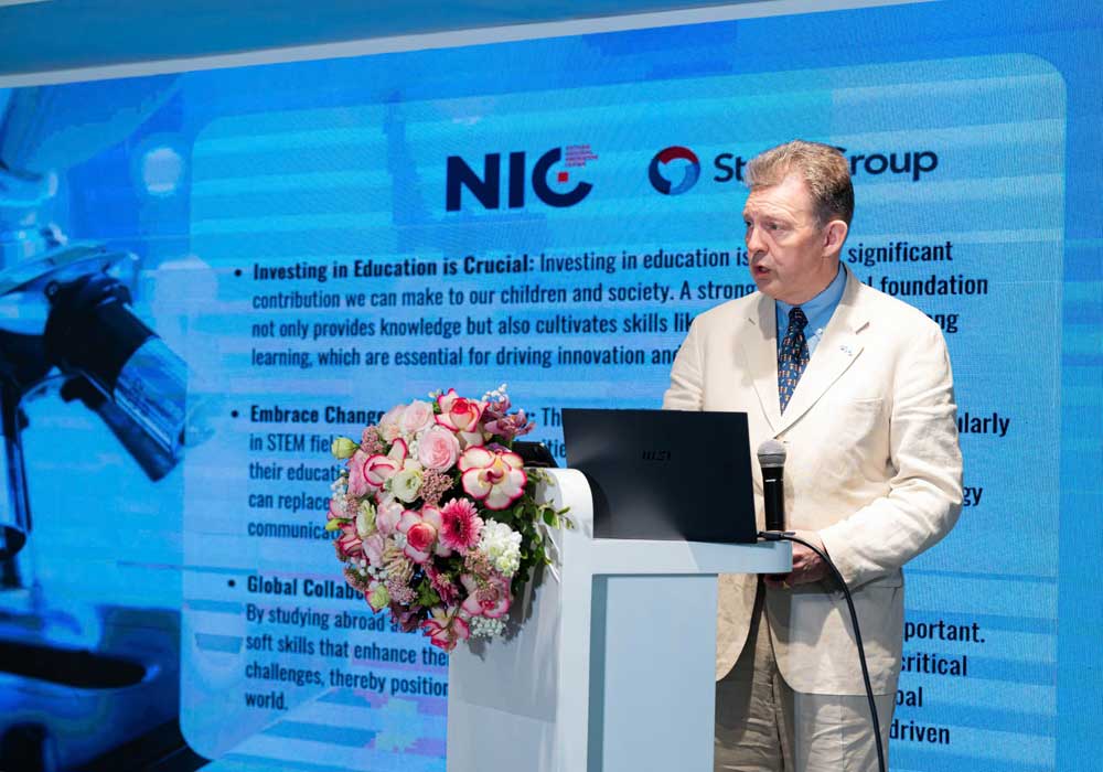 Ông Ian Crichton: Các lĩnh vực tăng trưởng lớn nhất cho việc làm nằm trong STEM