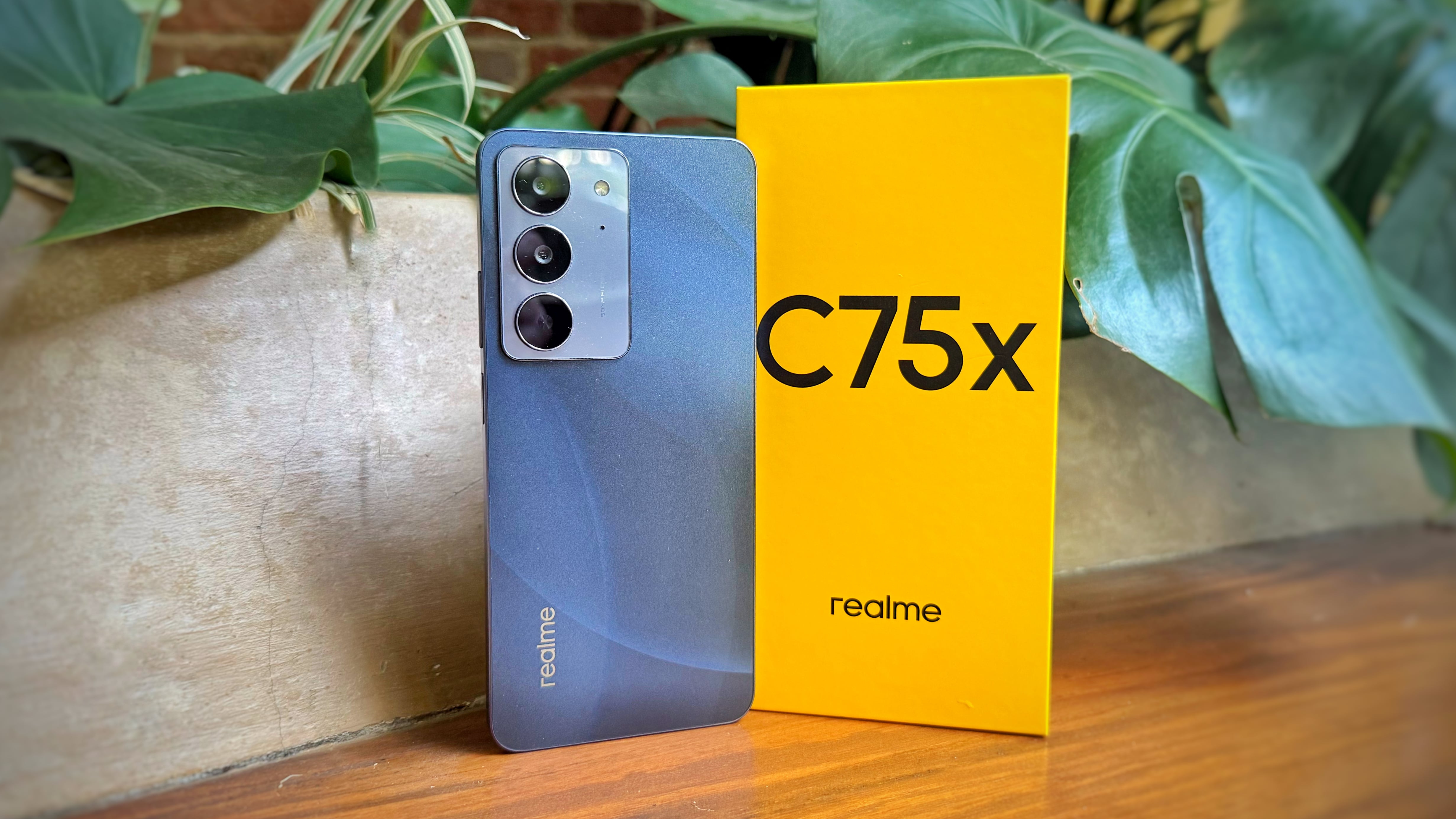 Đánh giá chi tiết realme C75x: Kháng nước, pin trâu, thêm loạt tính năng AI hấp dẫn