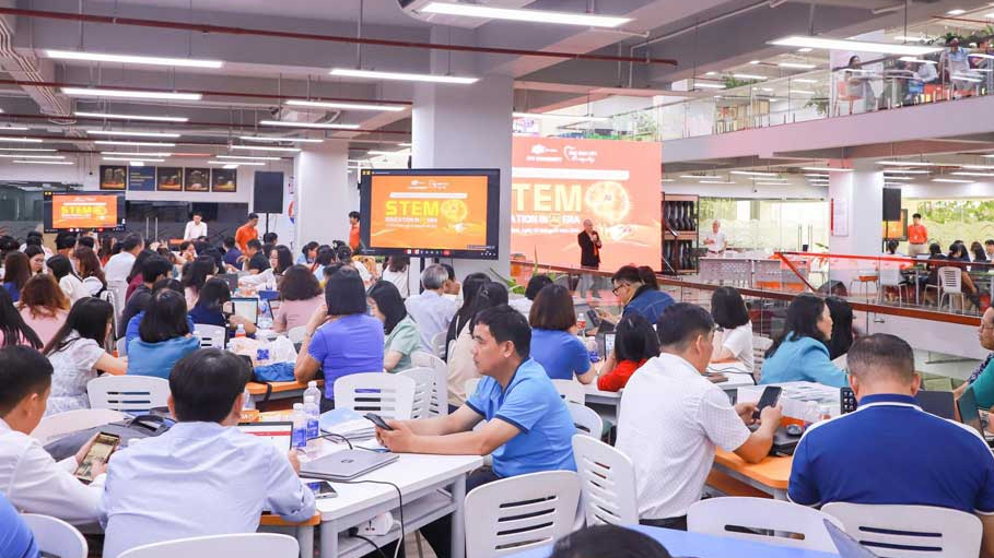 Hơn 5.000 giáo viên THPT tham gia tập huấn về Giáo dục STEM
