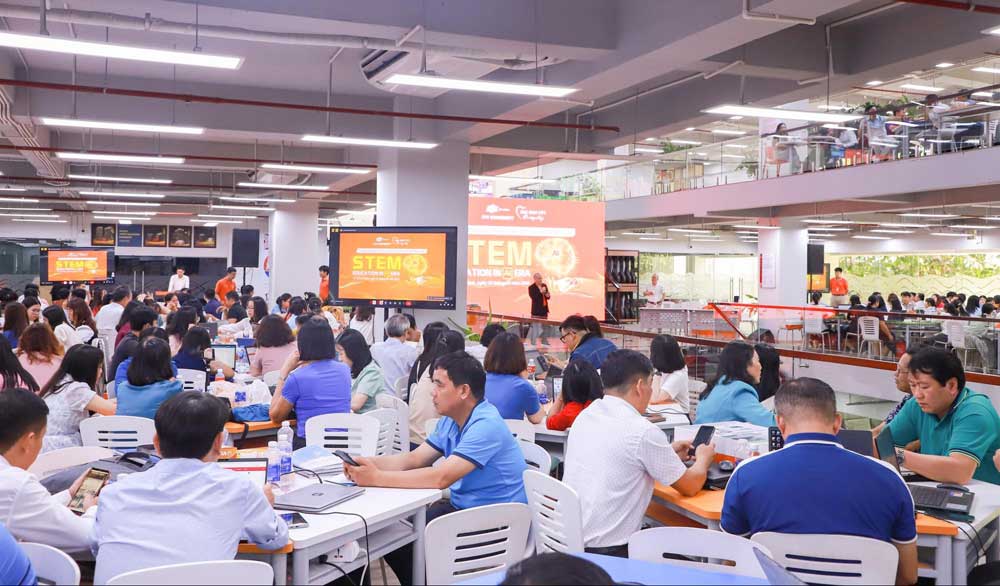 Hơn 5.000 giáo viên THPT tham gia tập huấn về Giáo dục STEM