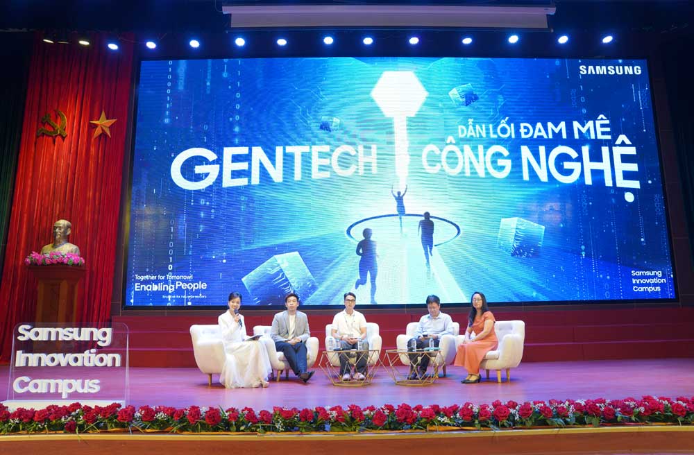 SIC Tech Day 2025: Định hướng ngành nghề cho giới trẻ trước làn sóng công nghệ