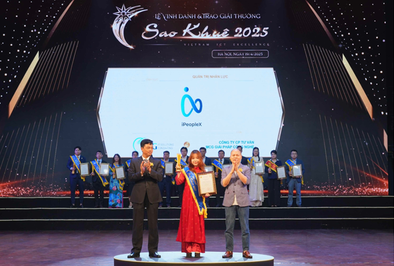 iPeopleX - Nền tảng Quản trị nhân sự toàn diện chinh phục Sao Khuê 2025