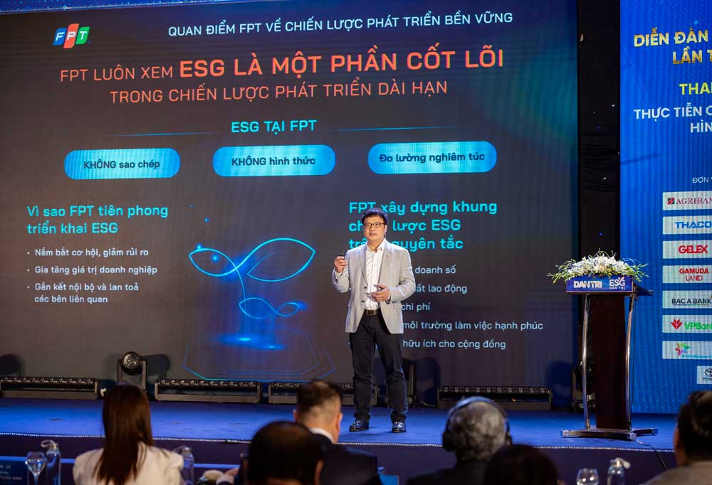 Vận dụng quản trị không hình thức vào thực thi ESG tại FPT