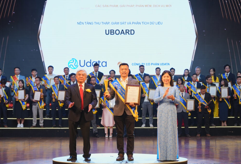 Uboard chinh phục Sao Khuê 2025 nhờ giải pháp dữ liệu toàn diện