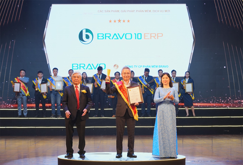 Ông Ngô Đình Hải – Phó Giám đốc BRAVO - nhận giải Sao Khuê 2025