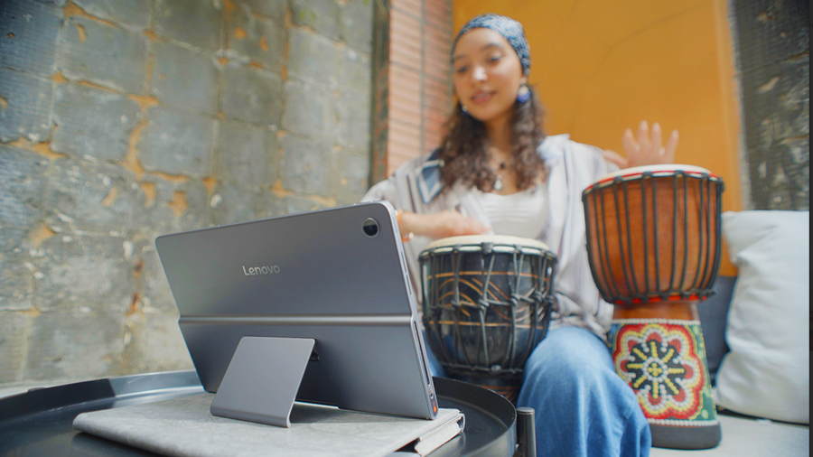 Lenovo Tab Plus