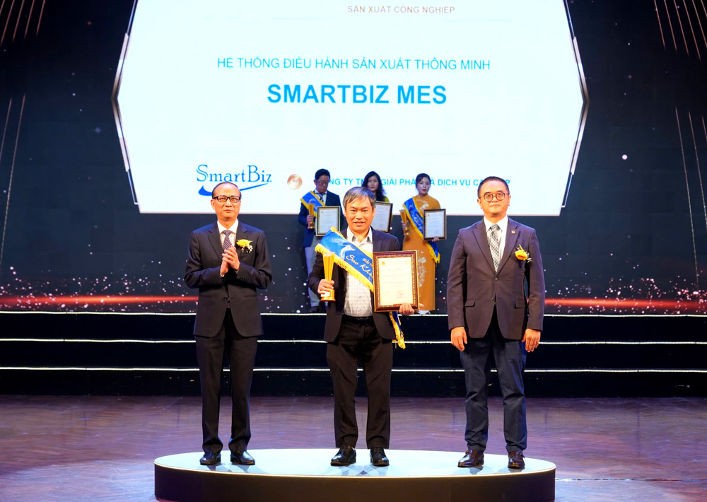 SmartBiz – Hệ thống MES được vinh danh tại Sao Khuê 3 năm liền