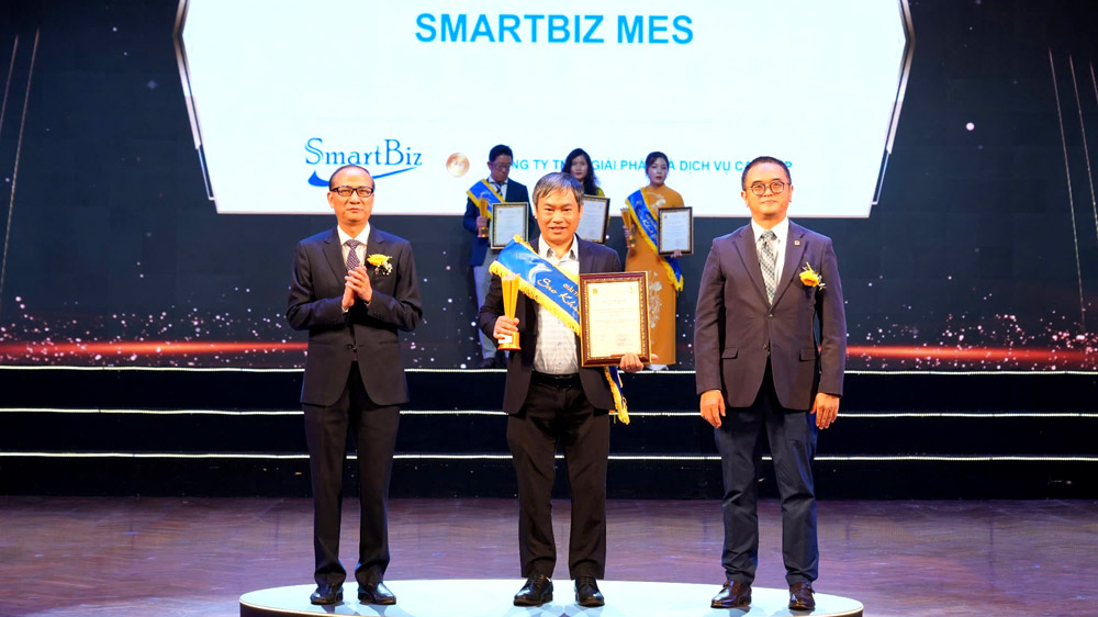 SmartBiz – Hệ thống MES được vinh danh tại Sao Khuê 3 năm liền