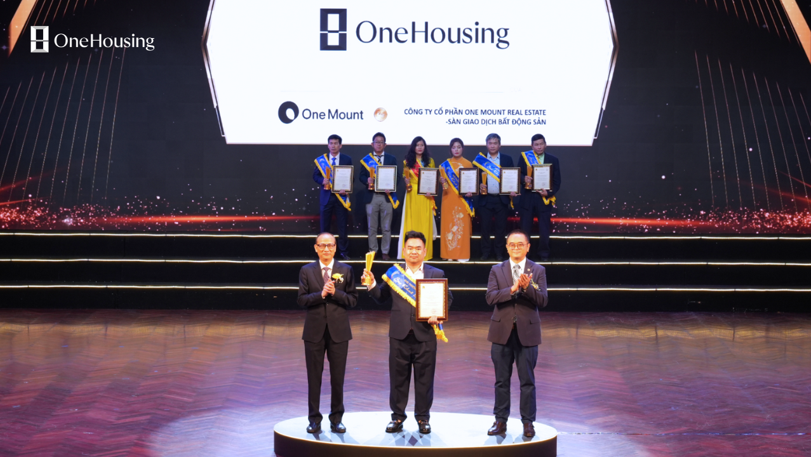 OneHousing được vinh danh tại Giải thưởng Sao Khuê 2025