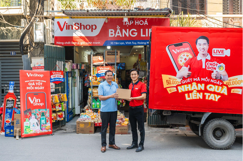 Đội ngũ kinh doanh hỗ trợ nhiệt tình từng chủ tiệm