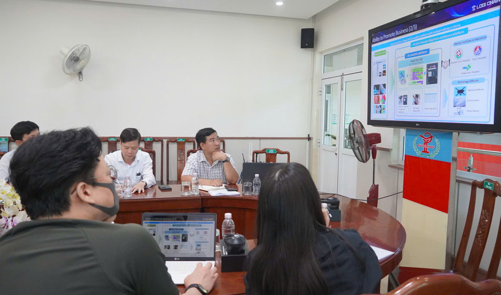 Thiết bị chẩn đoán da liễu tích hợp AI được thử nghiệm tại Việt Nam