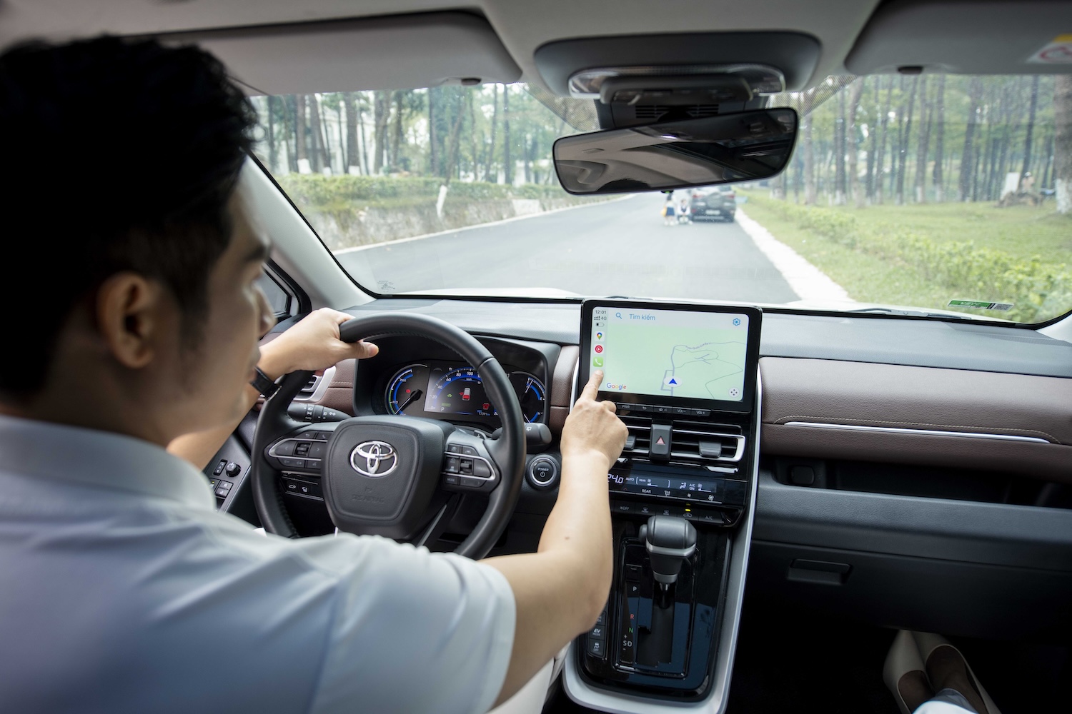 Toyota Innova Cross hybrid l