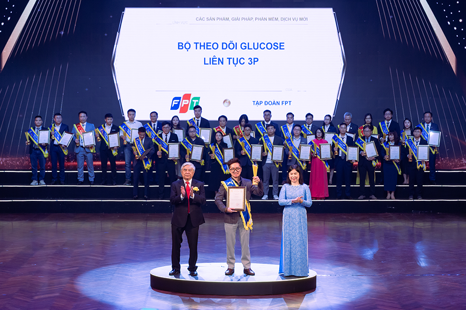 FPT được vinh danh Sao Khuê 2025 với Bộ theo dõi glucose liên tục 3P