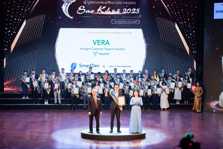 SmartDev và Verysell AI khẳng định vị thế tiên phong trong lĩnh vực ứng dụng AI với giải pháp VERA đạt giải Sao Khuê 2025