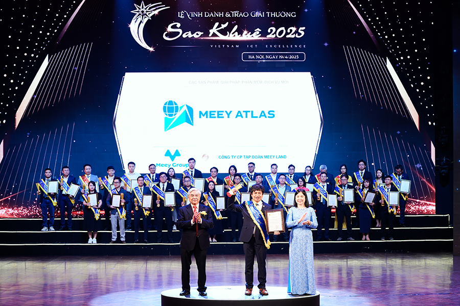 Ông Hoàng Mai Chung, Chủ tịch HĐQT Meey Group nhận giải Sao Khuê 2025