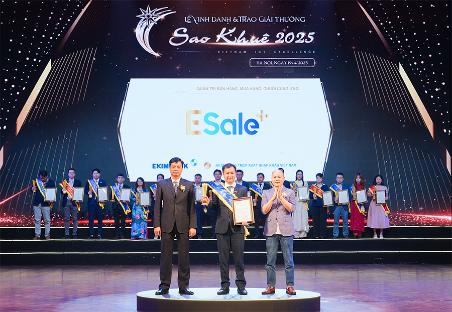 Eximbank được vinh danh tại Giải thưởng Sao Khuê 2025 với hai giải pháp công nghệ tiêu biểu là ESale+ và BPM.