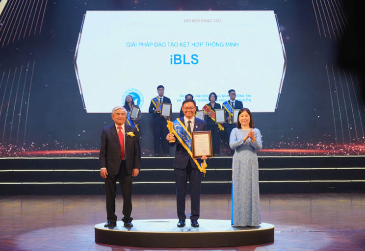 iBLS - Hệ sinh thái đào tạo thông minh: Đột phá giáo dục số tại Sao Khuê 2025