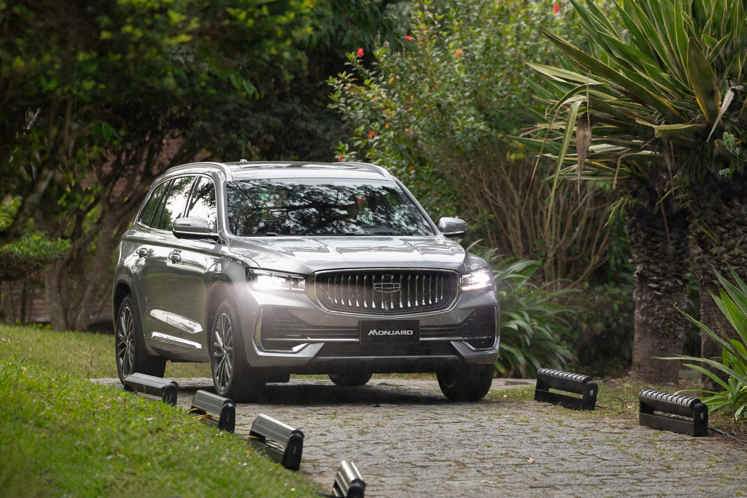 Bộ đôi Geely EX5 và Geely Monjaro 