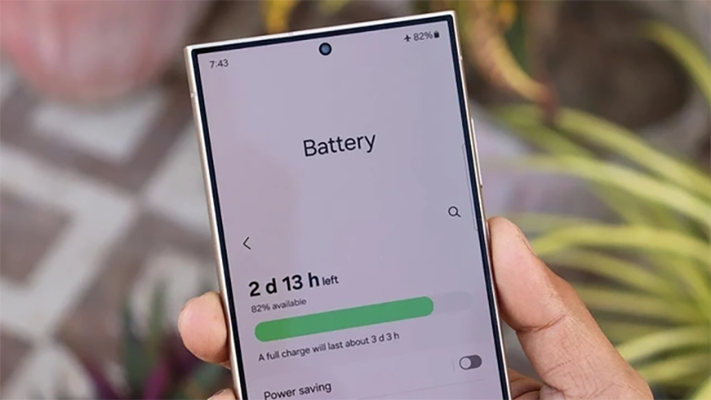 Samsung sửa lỗi hao pin của One UI 7