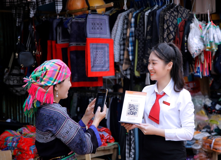 Thanh toán không dùng tiền mặt ngày càng phổ biến ở Việt Nam