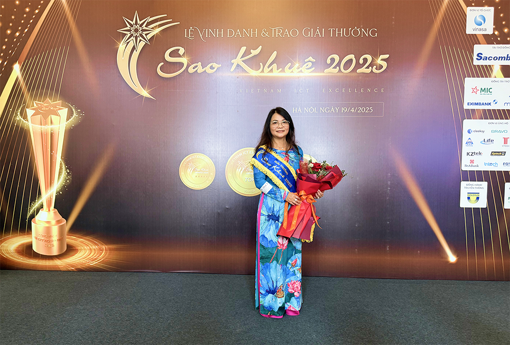 bà Hồng Phan, CEO của DataHouse