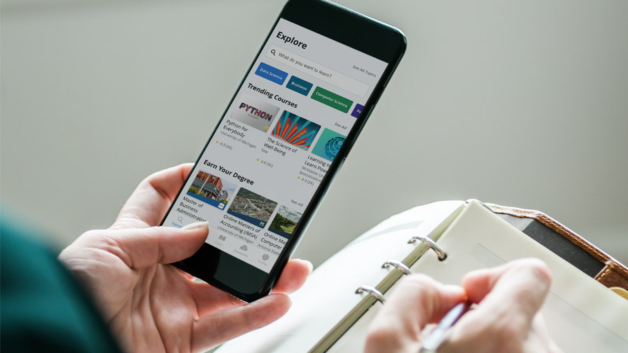 Coursera ra mắt hơn 3.000 khóa học có phụ đề tiếng Việt và loạt tính năng AI mới