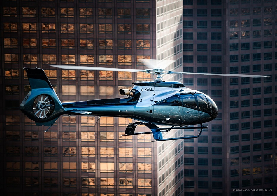 NOT A HOTEL đặt mua trực thăng Airbus ACH130 Aston Martin Edition